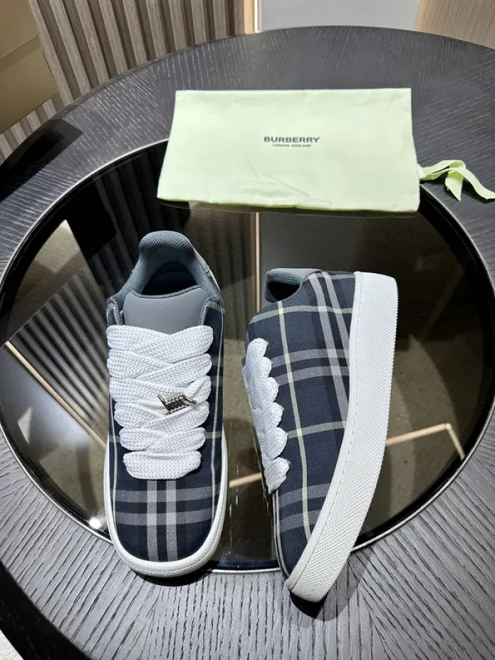 Bub Sneaker