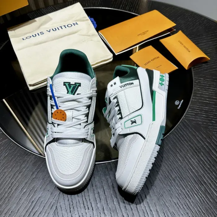 Louis Vuitton Sneaker