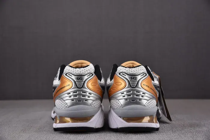 Asics Sneaker, alternate view