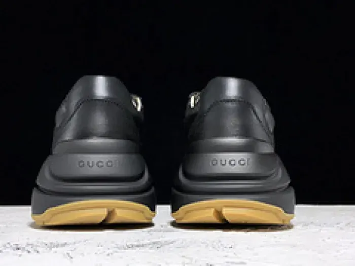 Gui Sneaker, alternate view