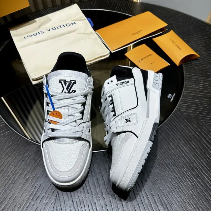 Louis Vuitton Sneaker