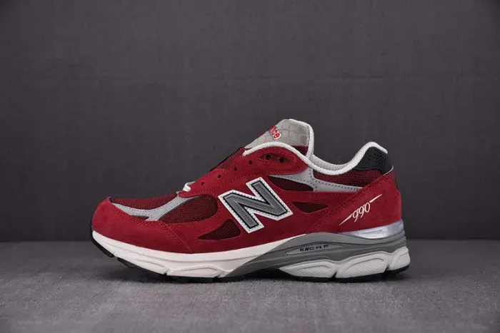 New Balance Sneaker