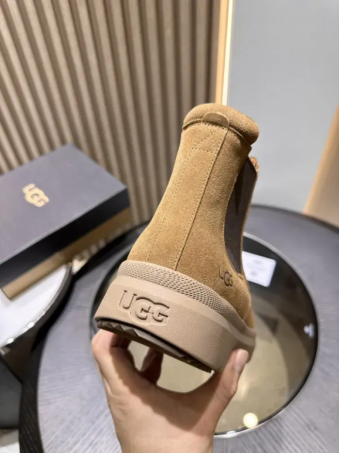 U&G Boot, alternate view