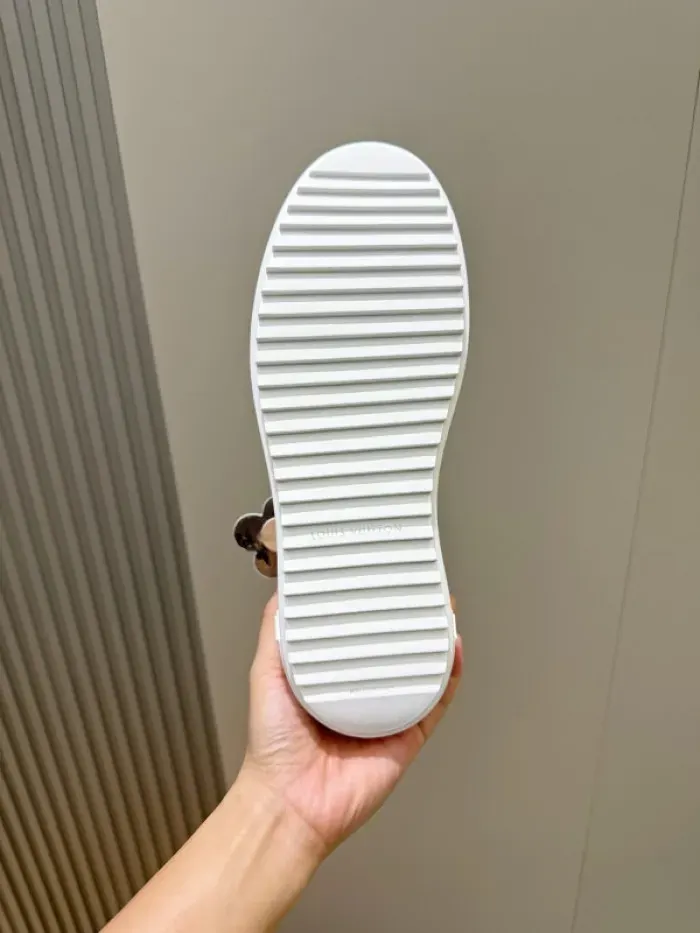 Louis Vuitton Sneaker, alternate view