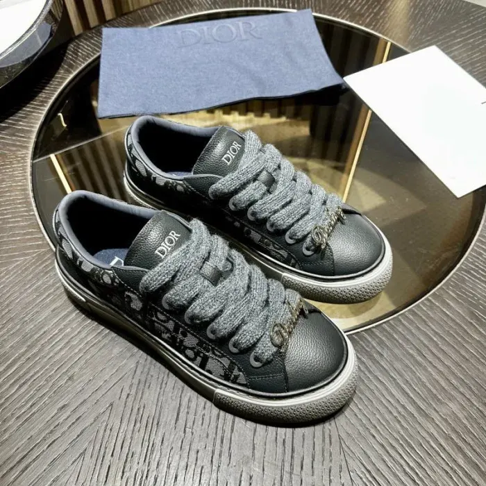 Dior Sneaker, alternate view