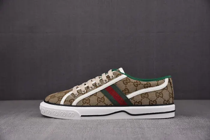 Gui Sneaker
