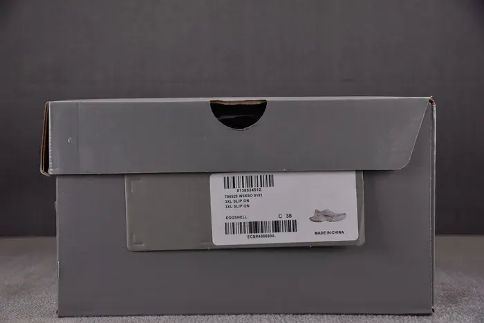 Balenciaga Sneaker, alternate view
