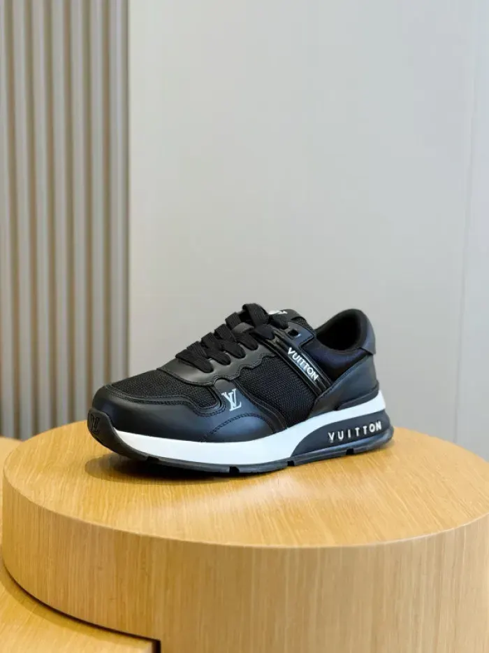 Louis Vuitton Sneaker