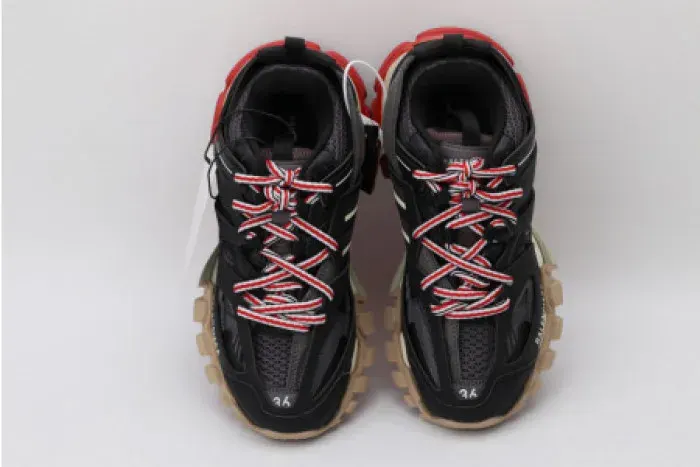 Balenciaga Sneaker, alternate view