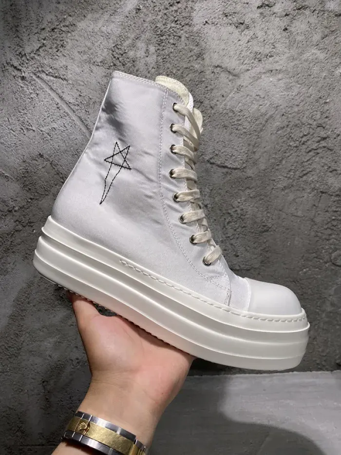 Rick Owens, alternate view