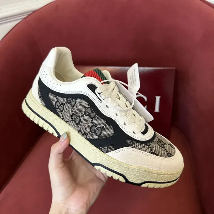 Gui Sneaker, alternate view