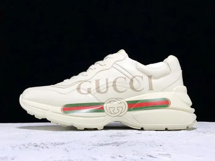 Gui Sneaker