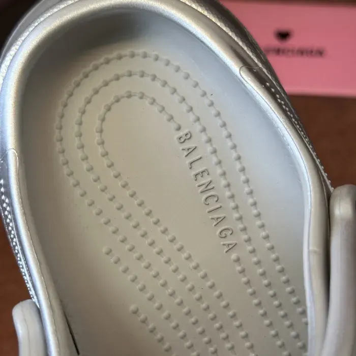 Bl Sandal, alternate view