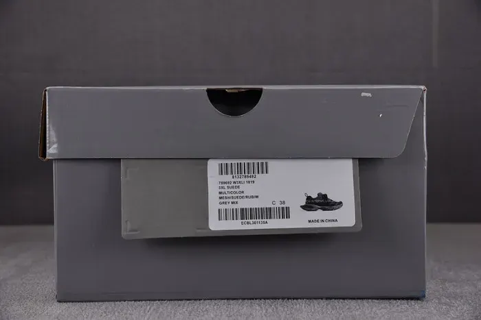 Balenciaga Sneaker, alternate view