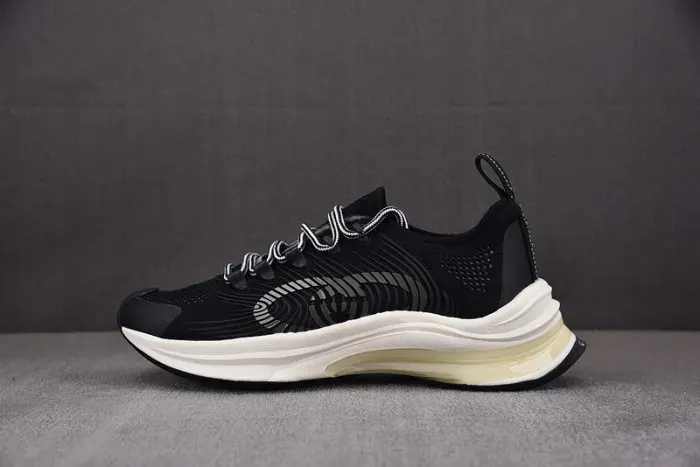 Gui Sneaker