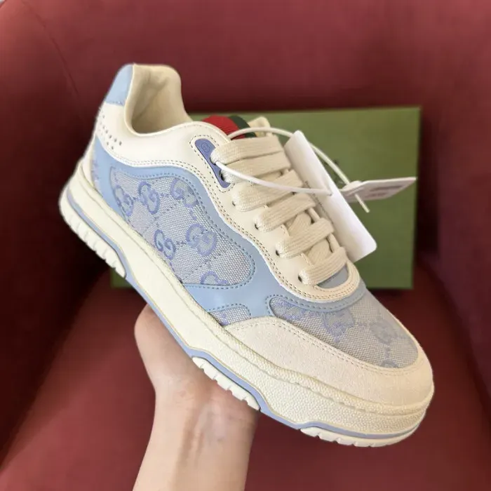Gui Sneaker, alternate view