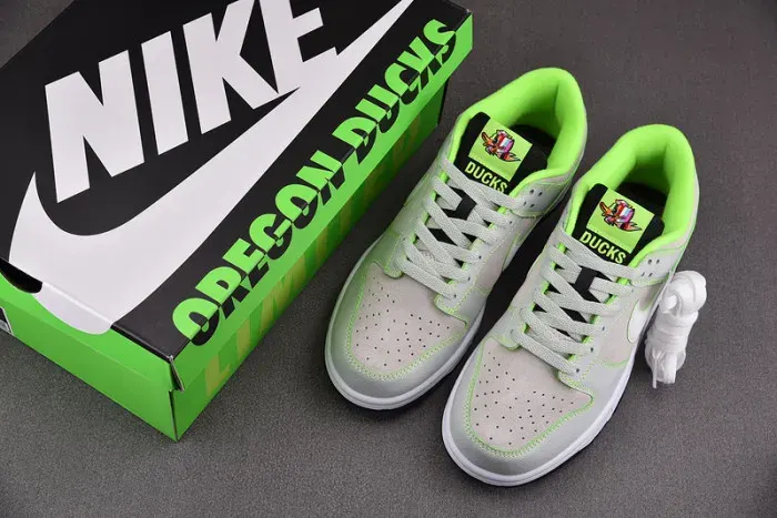 Nike Dunk Low Oregon Pe “Ducks Of A Feather” Fq7260-001, alternate view