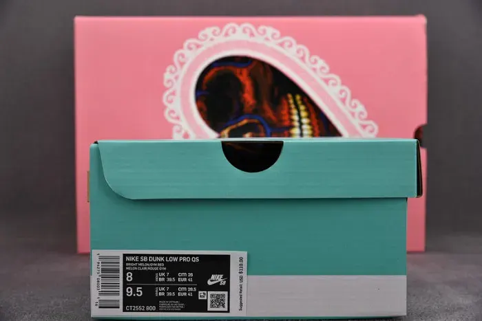 Nike Sb Dunk Low Strangelove Skateboards (Special Box) - Ct2552-800, alternate view