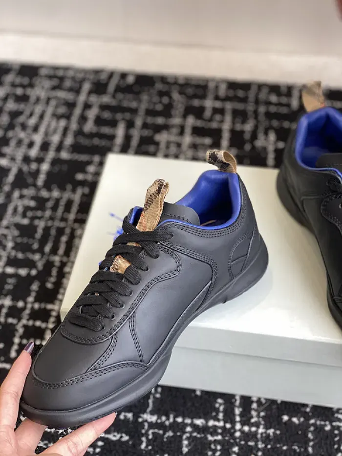 Bub Sneaker, alternate view