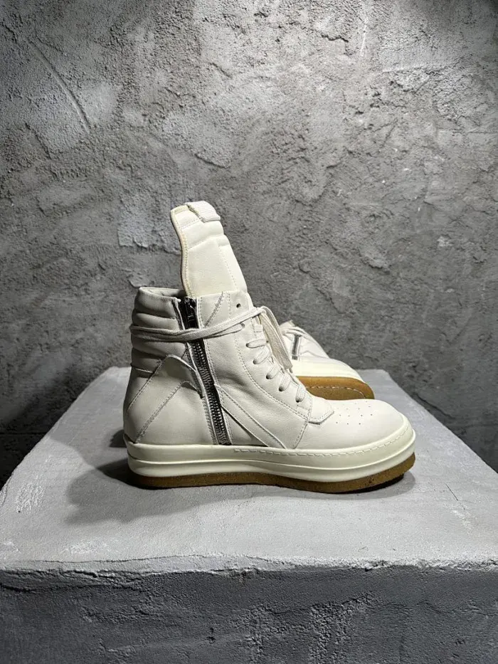 Rick Owens, alternate view