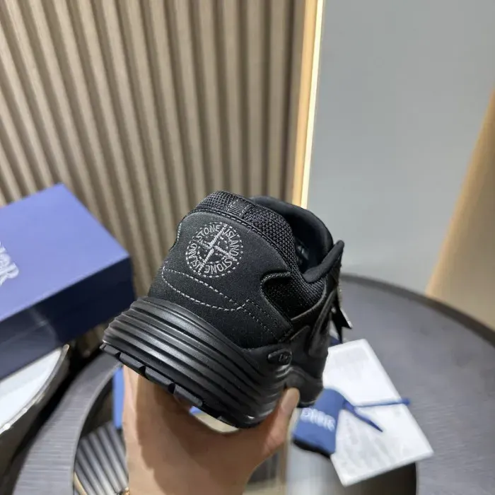Dior Sneaker, alternate view