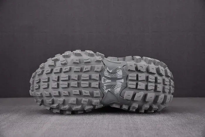 Balenciaga Sneaker, alternate view