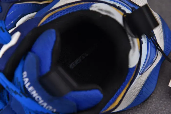 Balenciaga Sneaker, alternate view