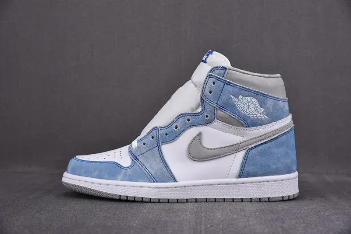 Air Jordan 1 High Og Hyper Royal 555088-402