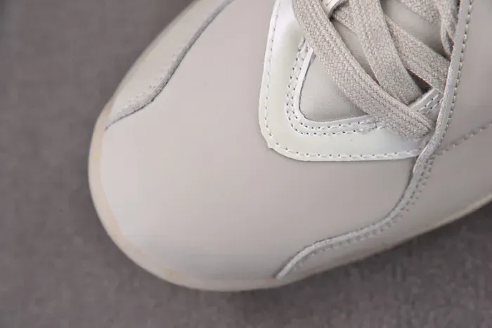 Air Jordan 8 Retro Champagne 832821-030, alternate view
