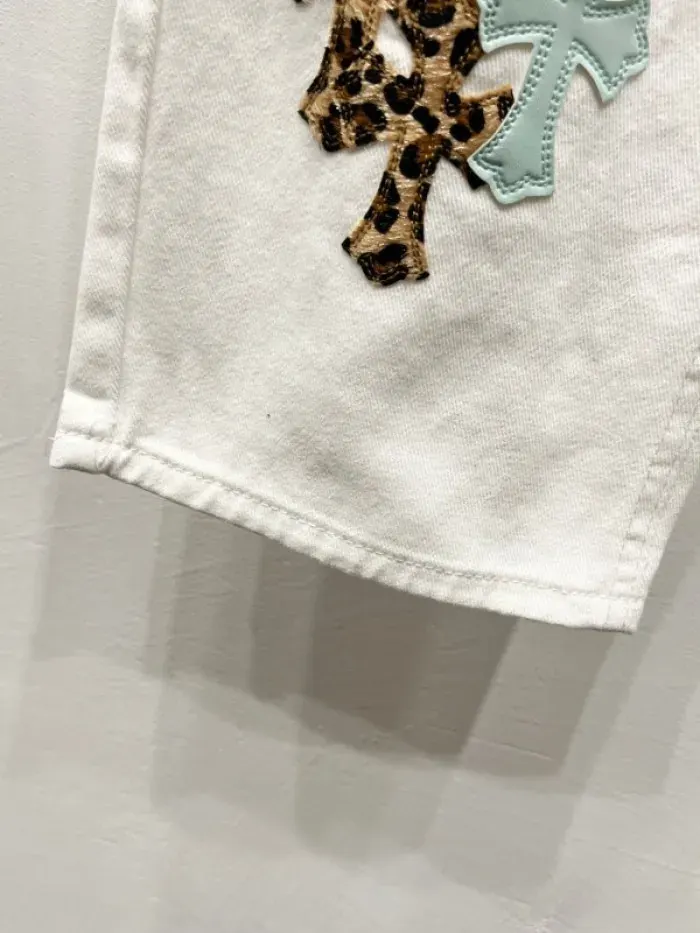Chrome Hearts, alternate view