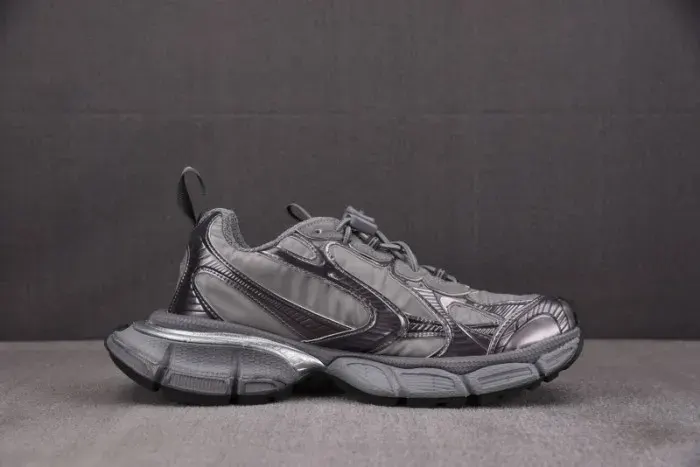 Balenciaga Sneaker, alternate view