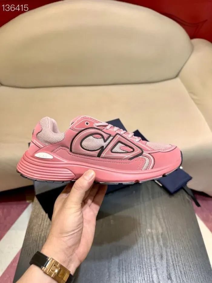Dior Sneaker