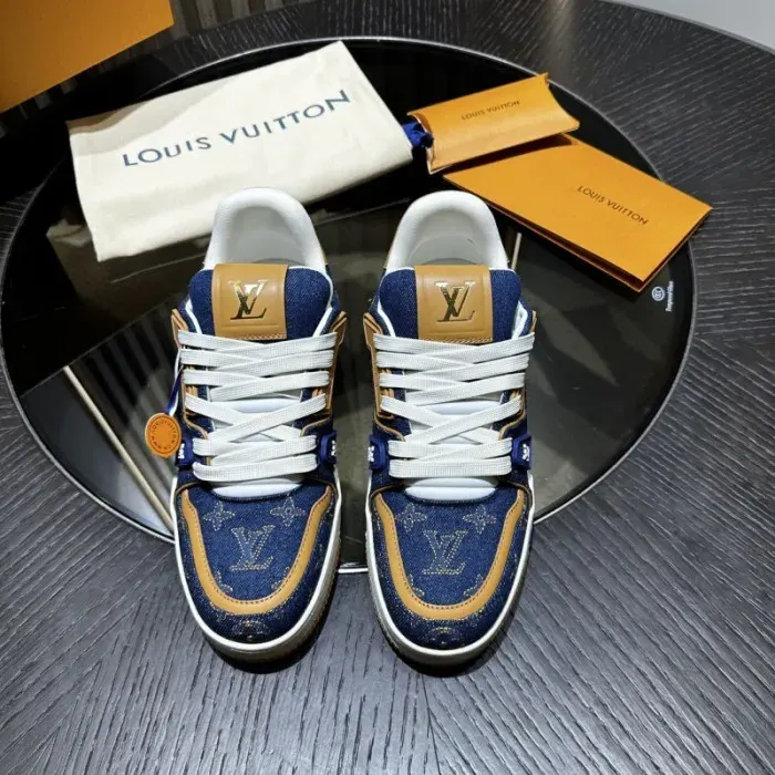Louis Vuitton Sneaker, alternate view