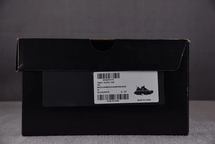 Balenciaga Sneaker, alternate view