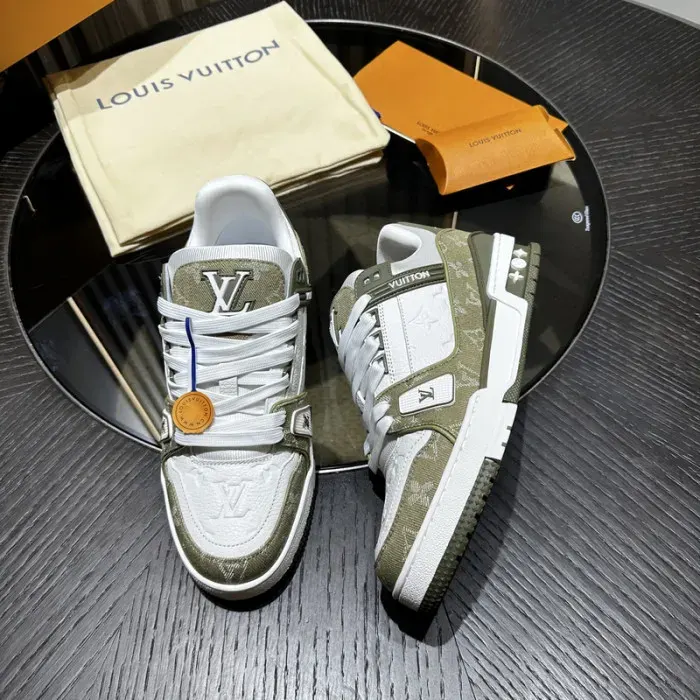 Louis Vuitton Sneaker