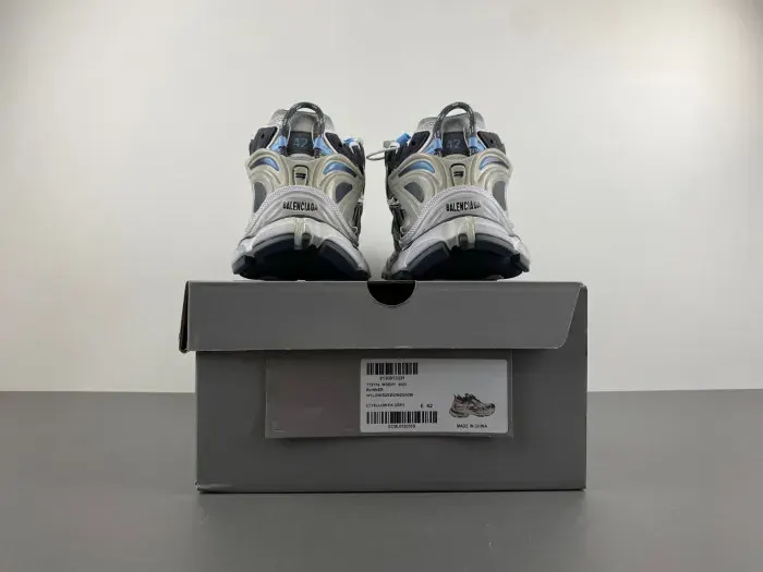 Balenciaga Sneaker, alternate view