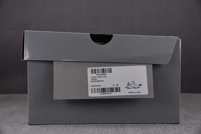 Balenciaga Sneaker, alternate view