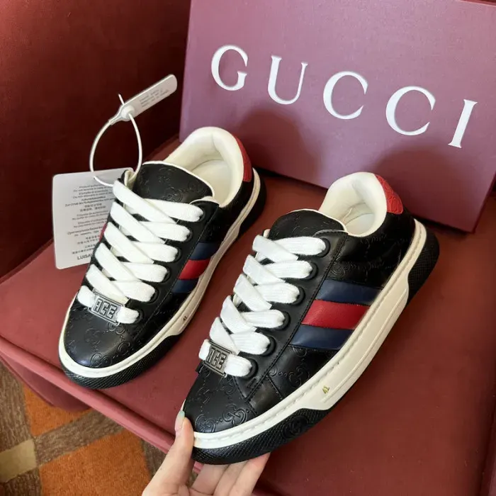 Gui Sneaker