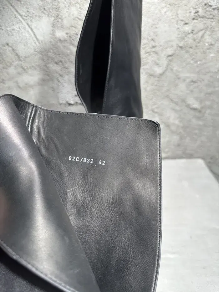 Rick Owens, alternate view