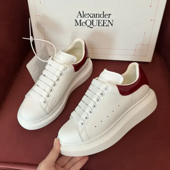Alexander McQueen Sneaker
