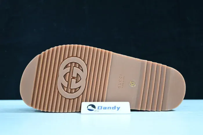 Gui Sandal