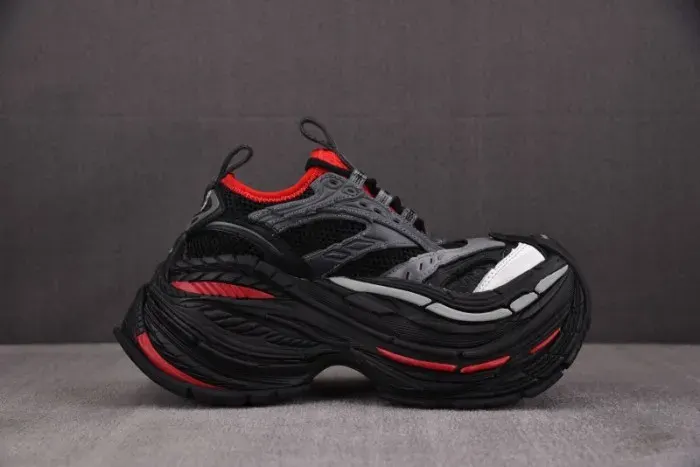 Balenciaga Sneaker, alternate view