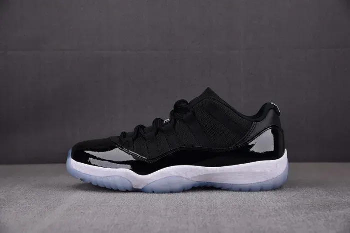 Air Jordan 11 Retro Low "Space Jam" Fv5104-004