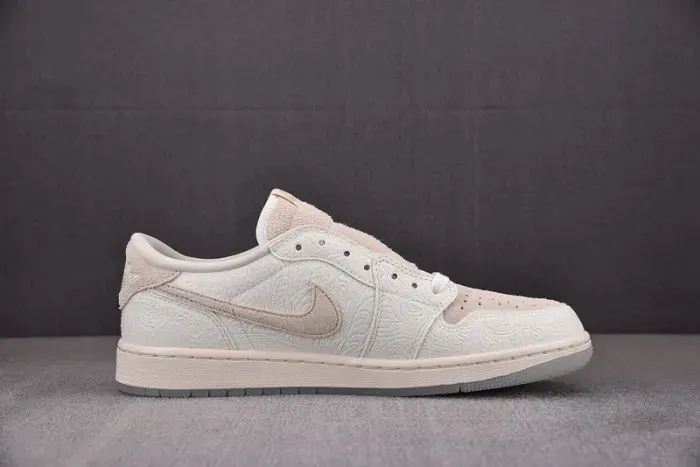 Air Jordan 1 Low Og Chris Paul Fz0455-200, alternate view