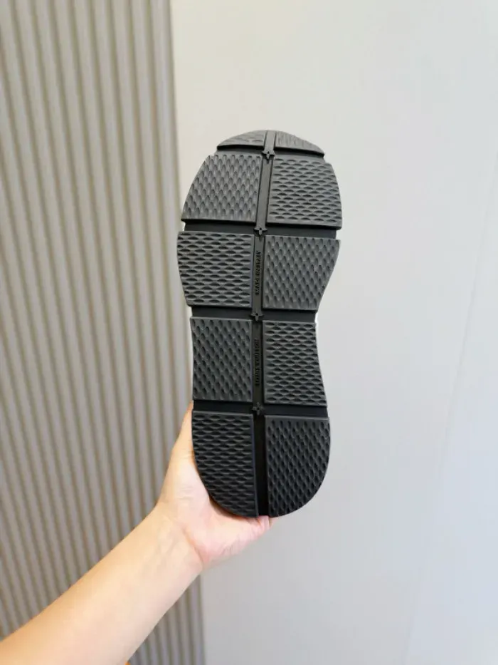 Louis Vuitton Sneaker, alternate view