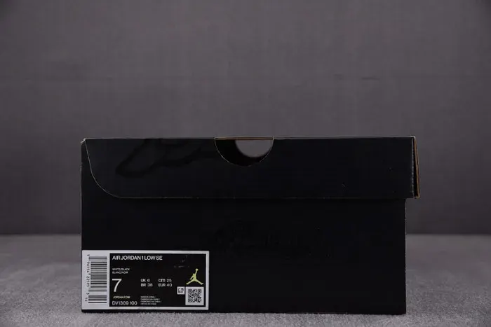 Air Jordan 1 Low“Concord” Dv1309-100, alternate view