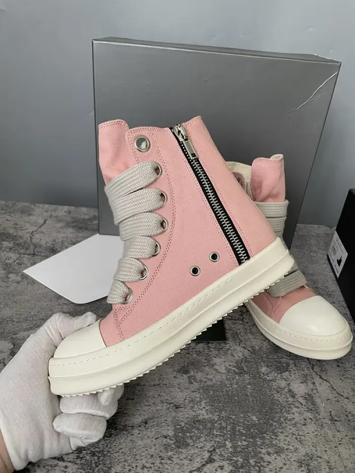 Rick Owens, alternate view