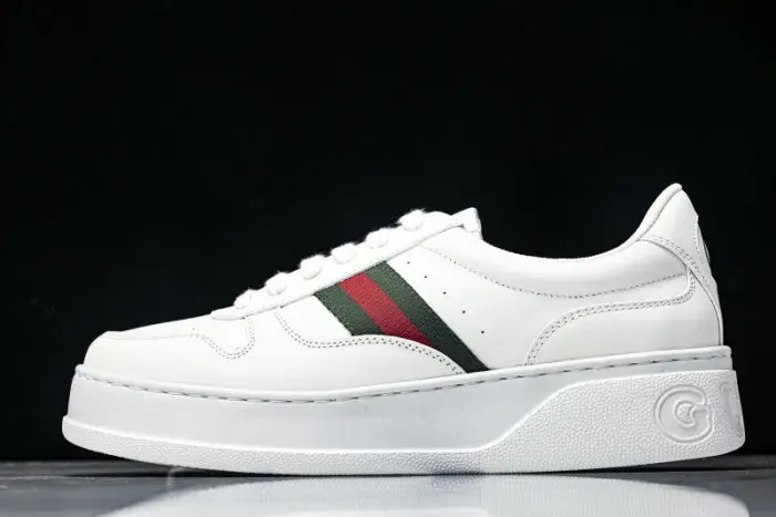 Gui Sneaker