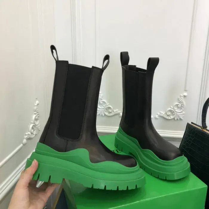 Bv Boots, alternate view