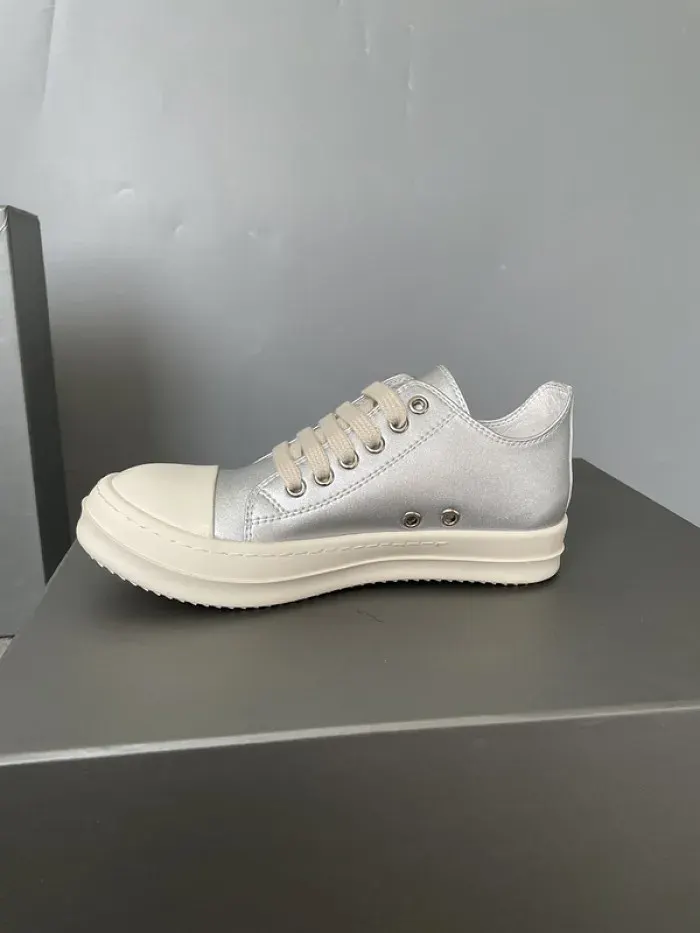 Rick Owens, alternate view